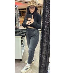 Meet your Posher, Jennifer💕